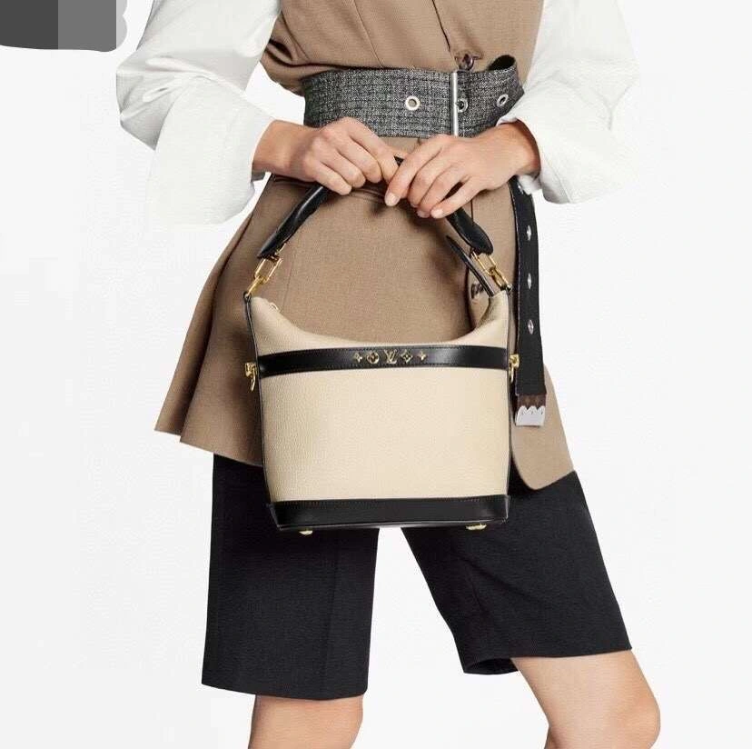 *MOMO--- M57934 3 colour item :174B86E1803-3
