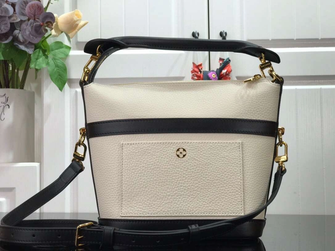 *MOMO--- M57934 3 colour item :174B86E1803-3