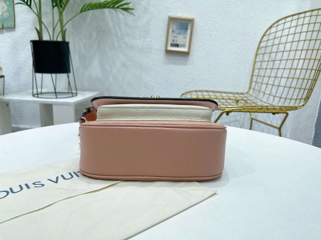 *MOMO--- M58555 Calfskin item : A-B340G3151