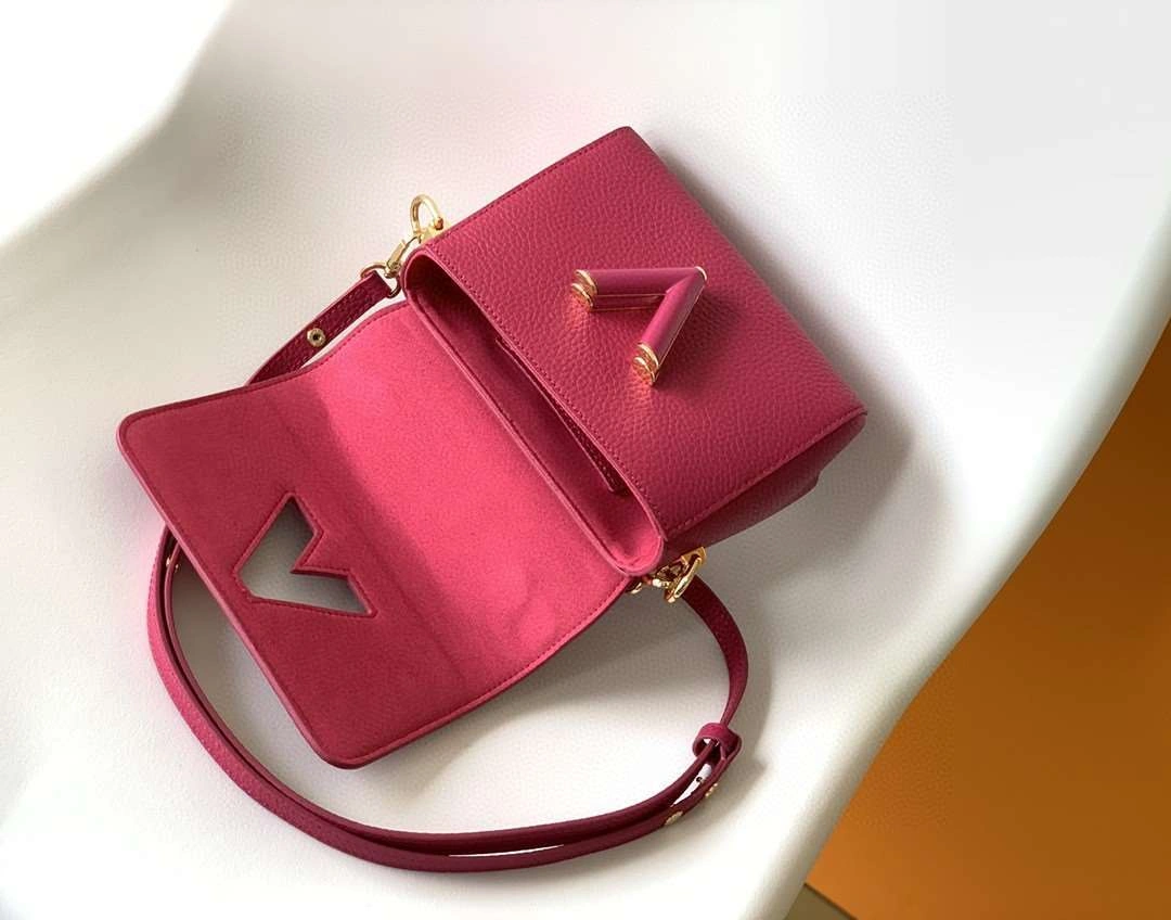 *MOMO--- M58691 Calfskin item : A-B00G3103