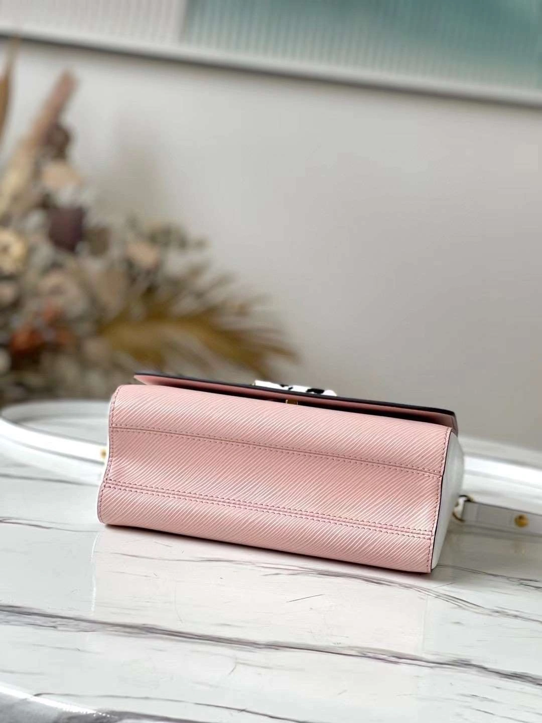 *MOMO--- M58715 item : A-B00G2968