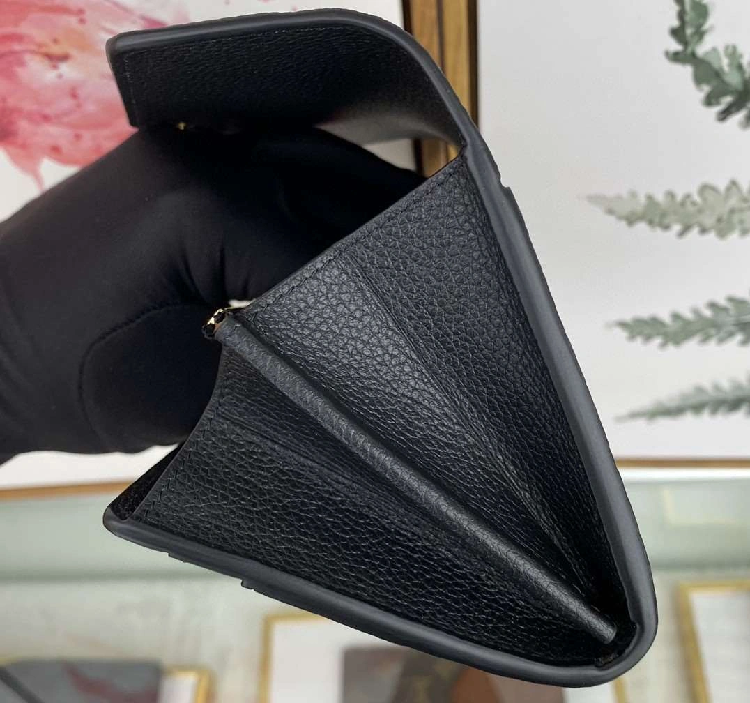 *MOMO--- M61182 item : A-B106G3044