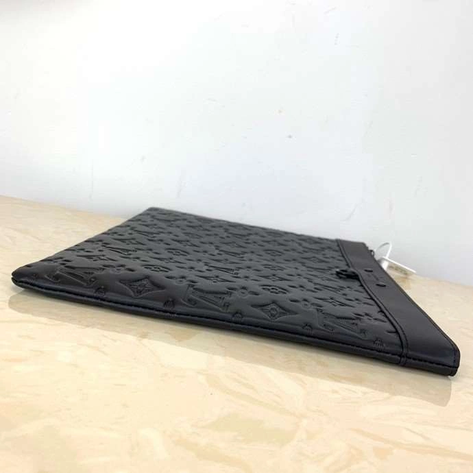*MOMO--- M62903 Calfskin item : A-B040G2857