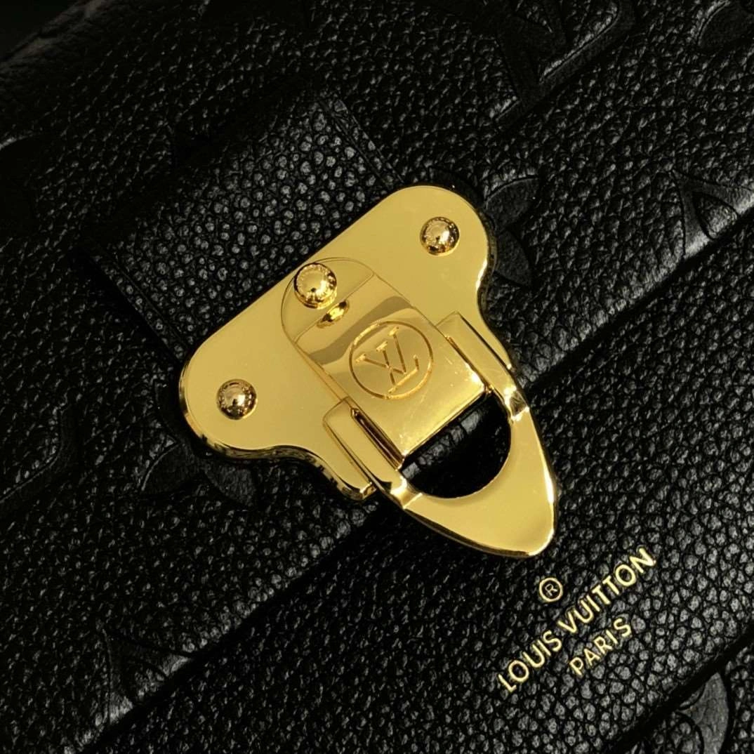 *MOMO--- M67839 cowhide item : A-B00G2831