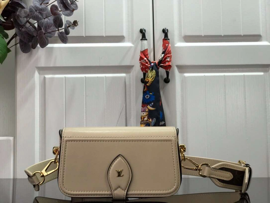 MOMO--- M69841 2 colour item :174B60E1508-2