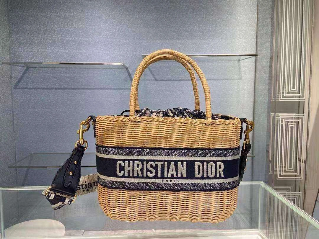 *MOMO--- M7601CMVO-M918 Tote item : A-B202H0529L