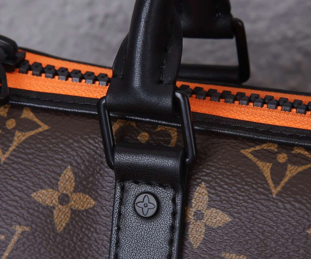 MOMO--- M80118 cowhide item : A-B271G2840