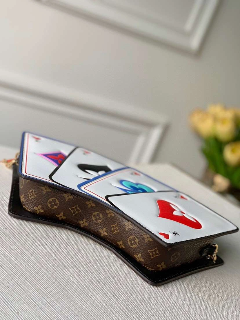 *MOMO--- M80226 cowhide item : A-B330G2837