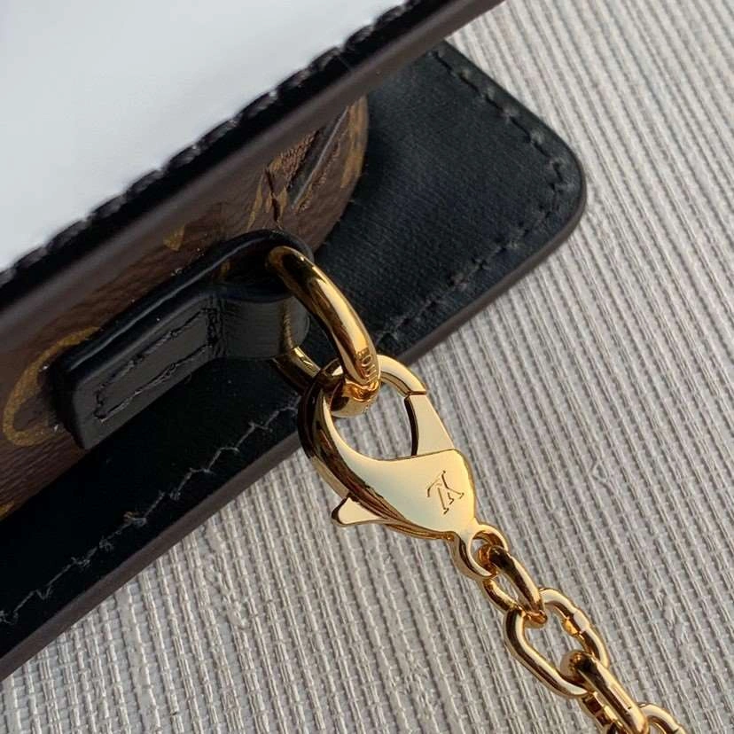 *MOMO--- M80226 cowhide item : A-B330G2837