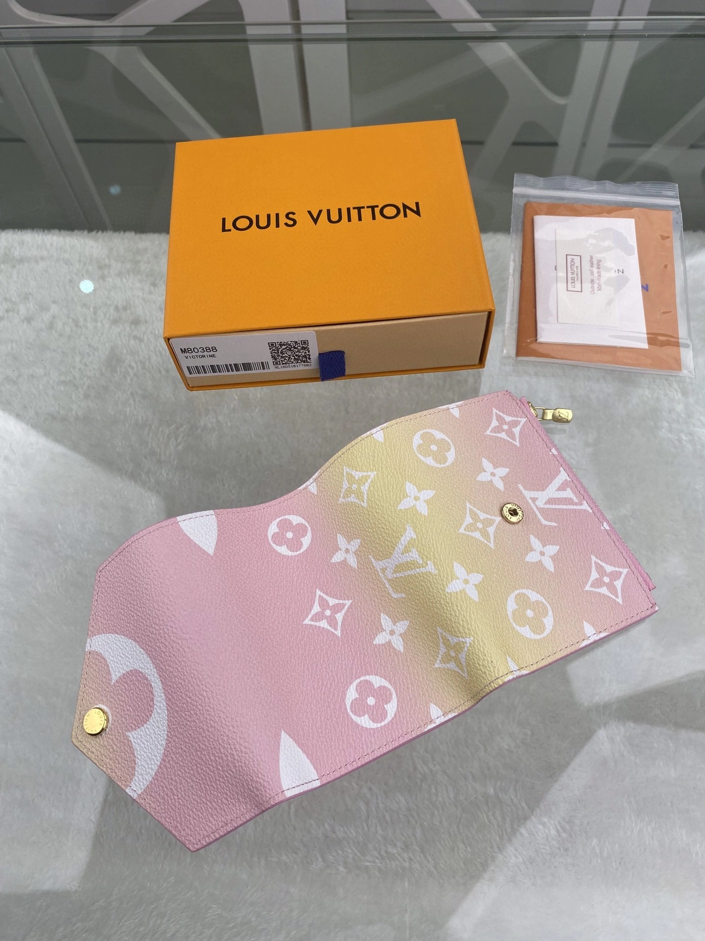 *MOMO--- M80388 item : A-B040G2909