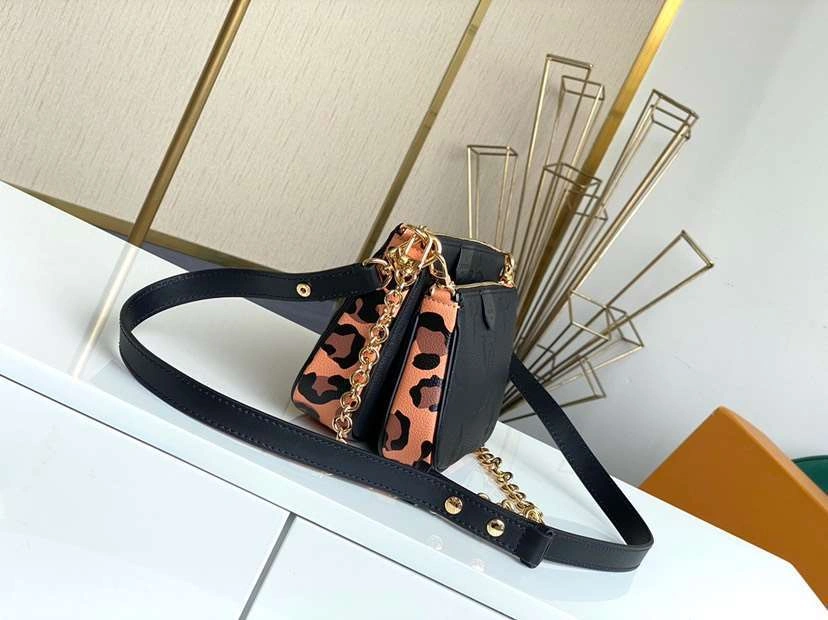 *MOMO--- M80399 M45777 item : A-B330G2740