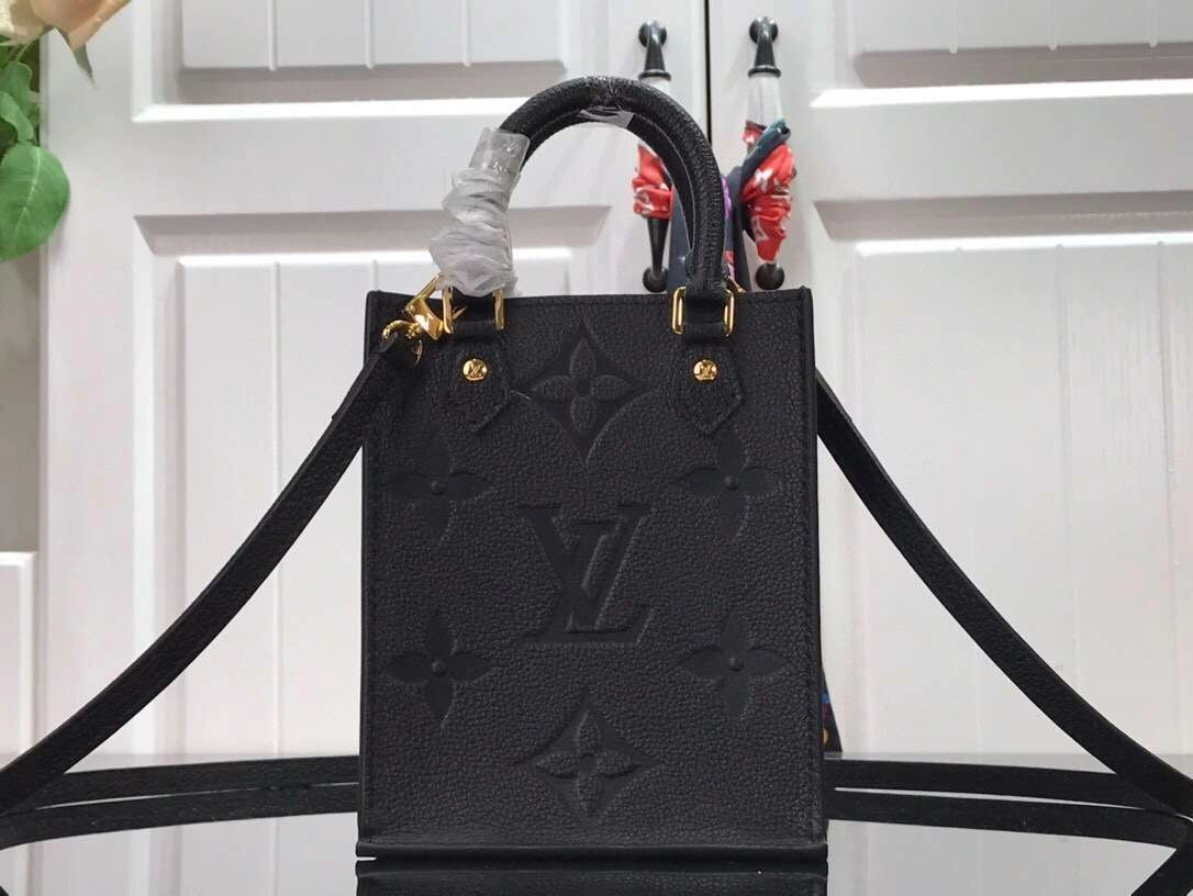 *MOMO--- M80449 2 colour item :174B50E1913-2