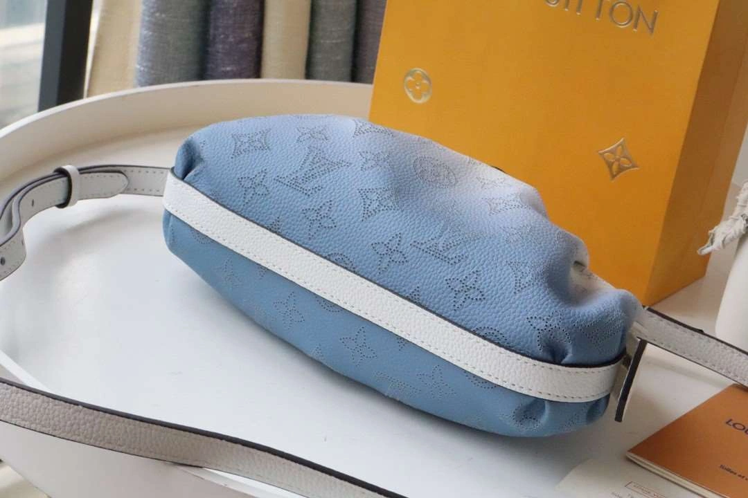*MOMO--- M80497 Calfskin item : A-B00G2929