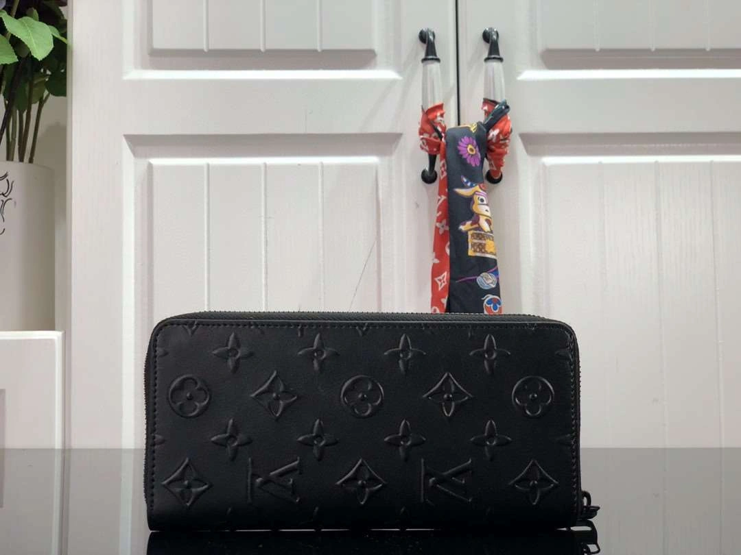 *MOMO--- M80505 cowhide item : A-B174G3109