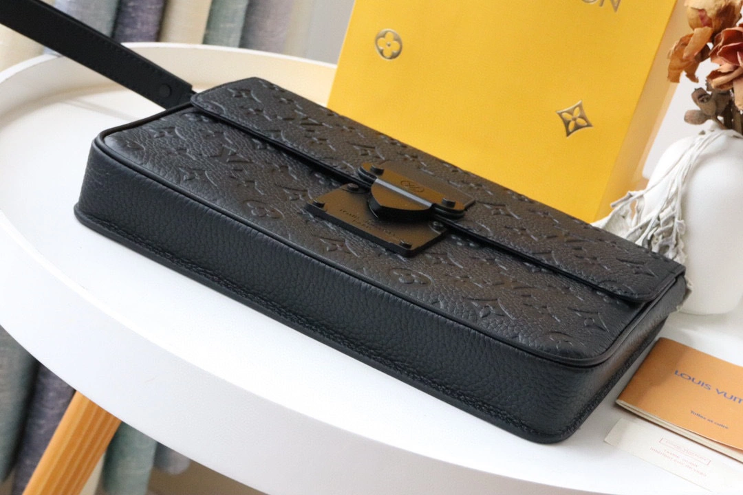 *MOMO--- M80582 item : A-B063J6589T
