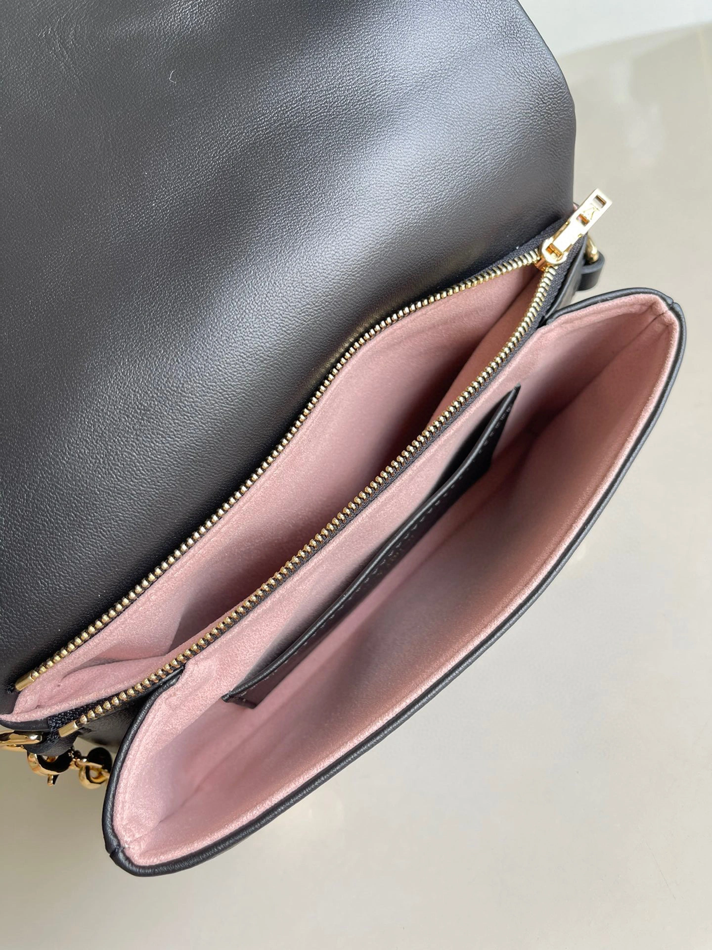 MOMO--- M80742 Pochette Coussin item :00B80E0061