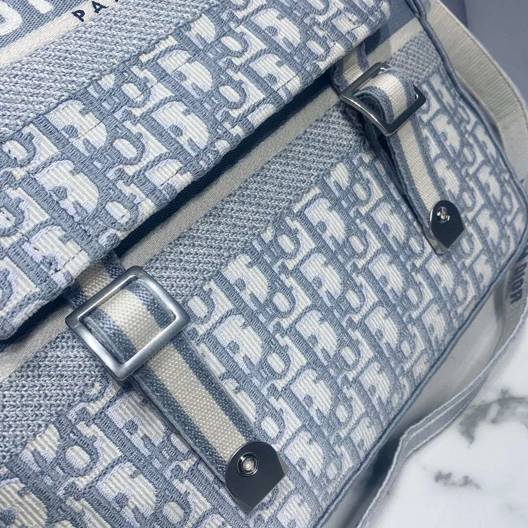 MOMO--- M9020 Camp 2 colour item :063B75E2015-2