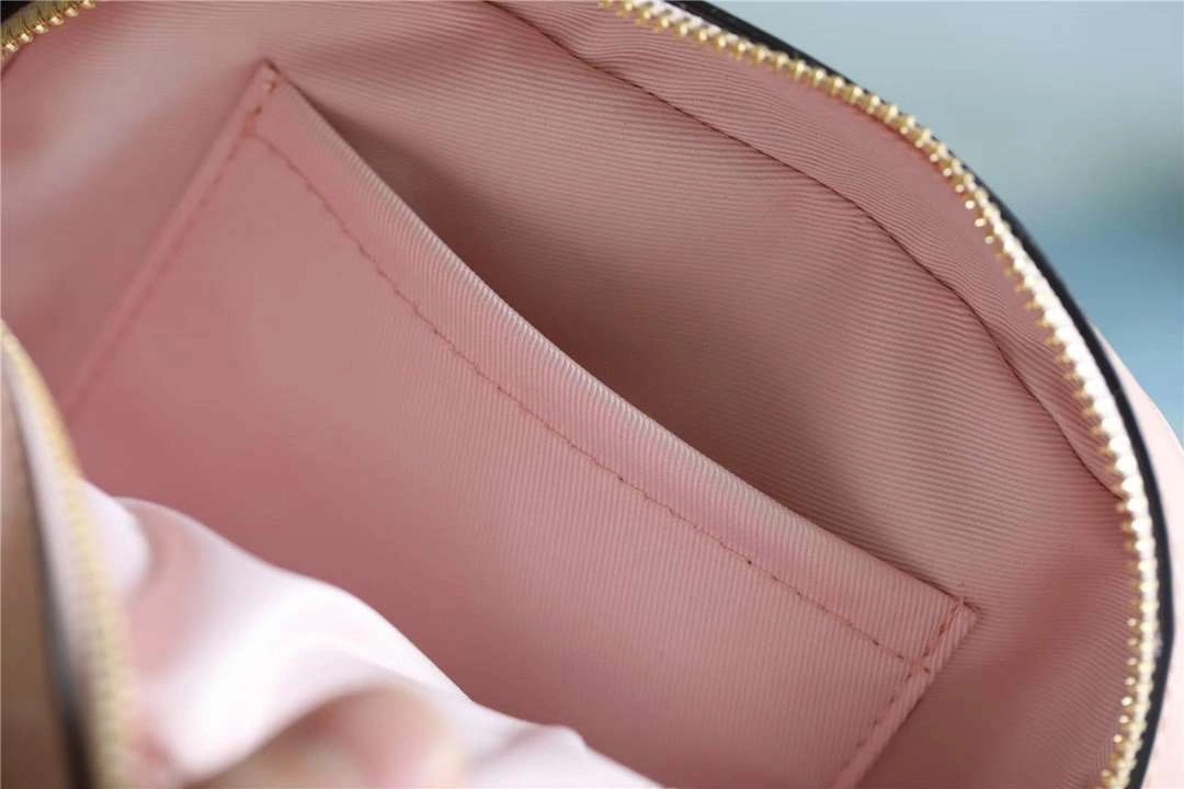 *MOMO--- M90531 cowhide item : A-B00G3122