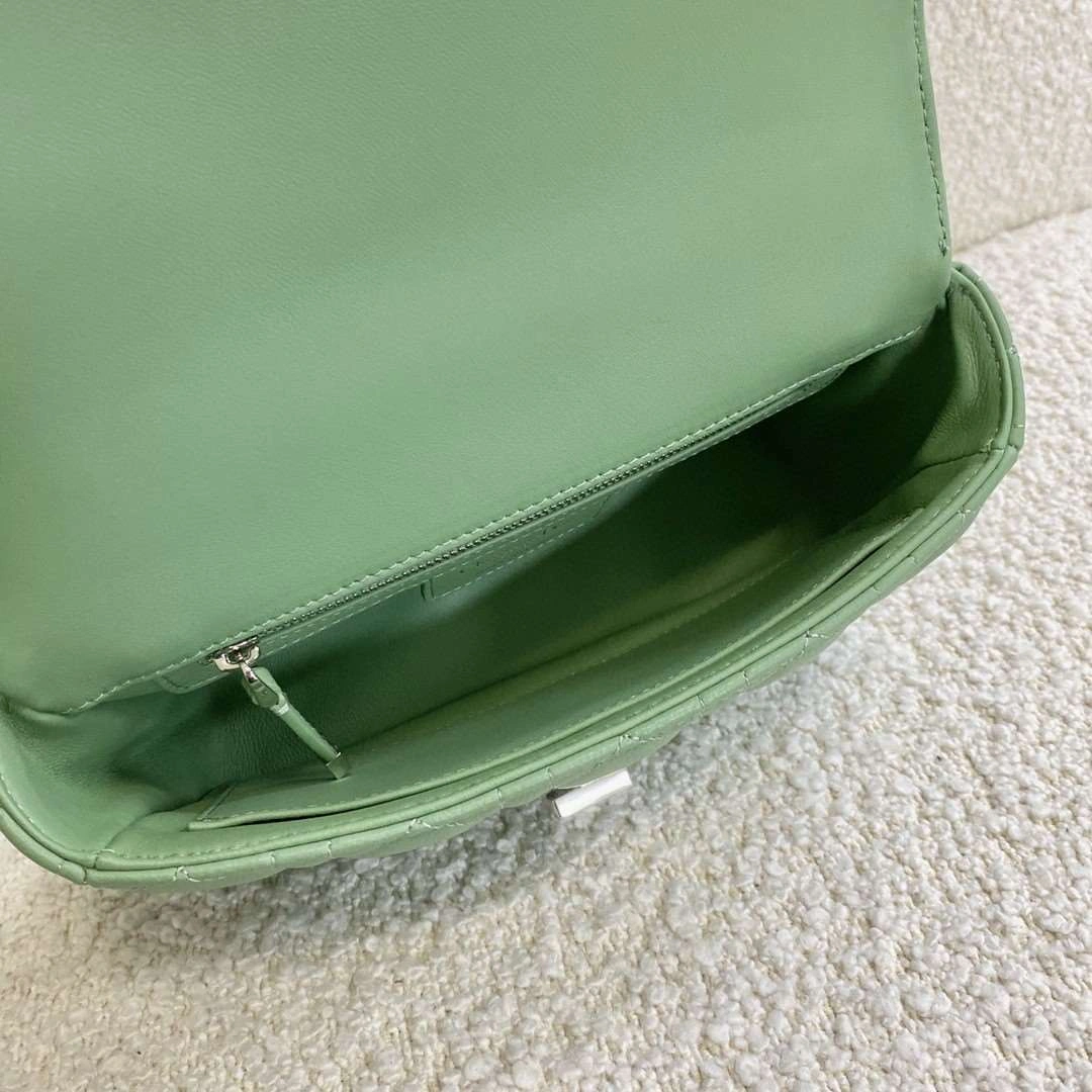 *MOMO--- M9241PWHC-M59H Calfskin item : A-B00H2326A