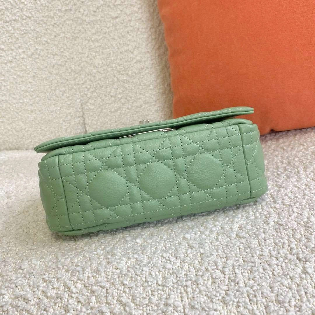 *MOMO--- M9241PWHC-M59H Calfskin item : A-B00H2326A
