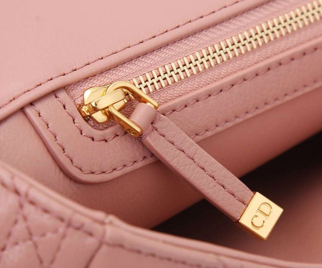 *MOMO--- M9241UWHC-M69P cowhide item : A-B00H0641L