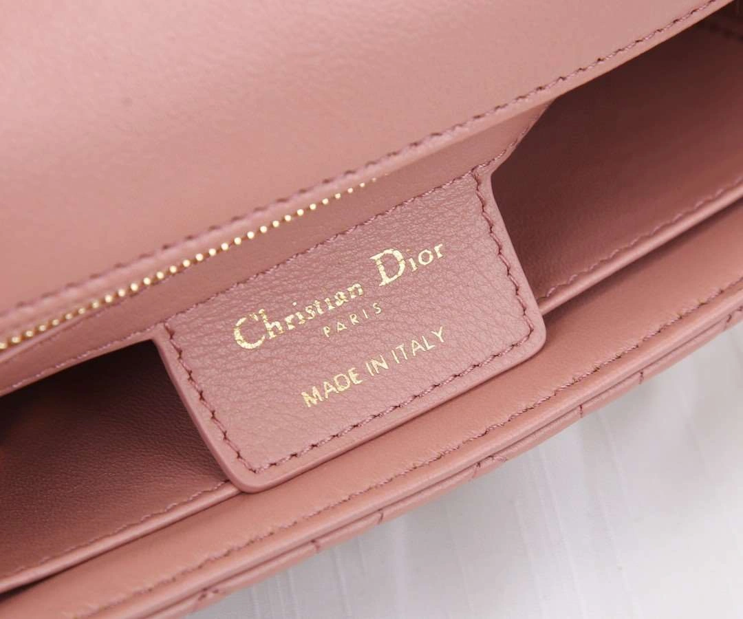 *MOMO--- M9241UWHC-M69P cowhide item : A-B00H0641L
