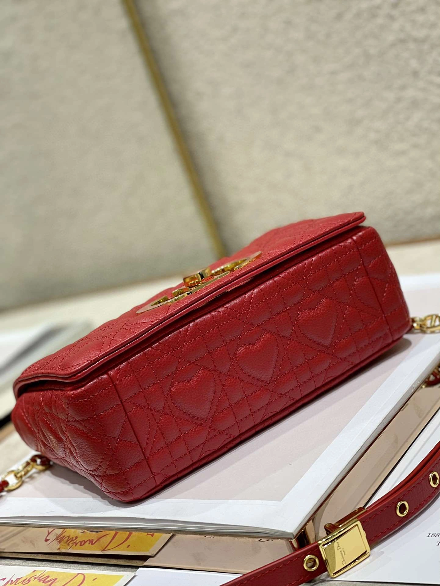 *MOMO--- M9241WNGI-M35R cowhide item : A-B00H2329A