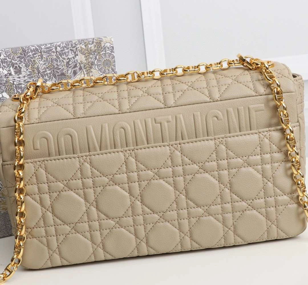 *MOMO--- M9243UWHC-M39U cowhide item : A-B00H0622L