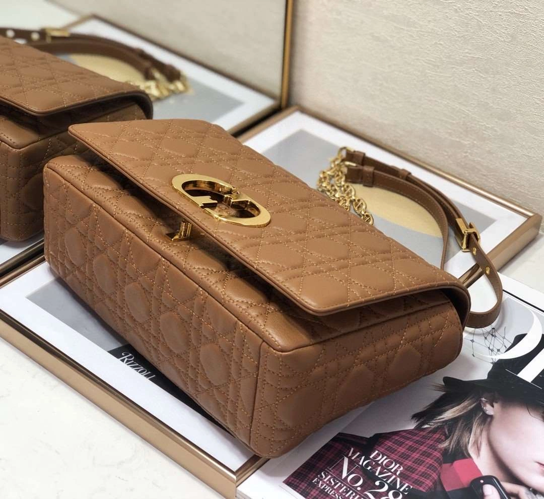 *MOMO--- M9243UWHC-M44M sheephide item : A-B00H2322A