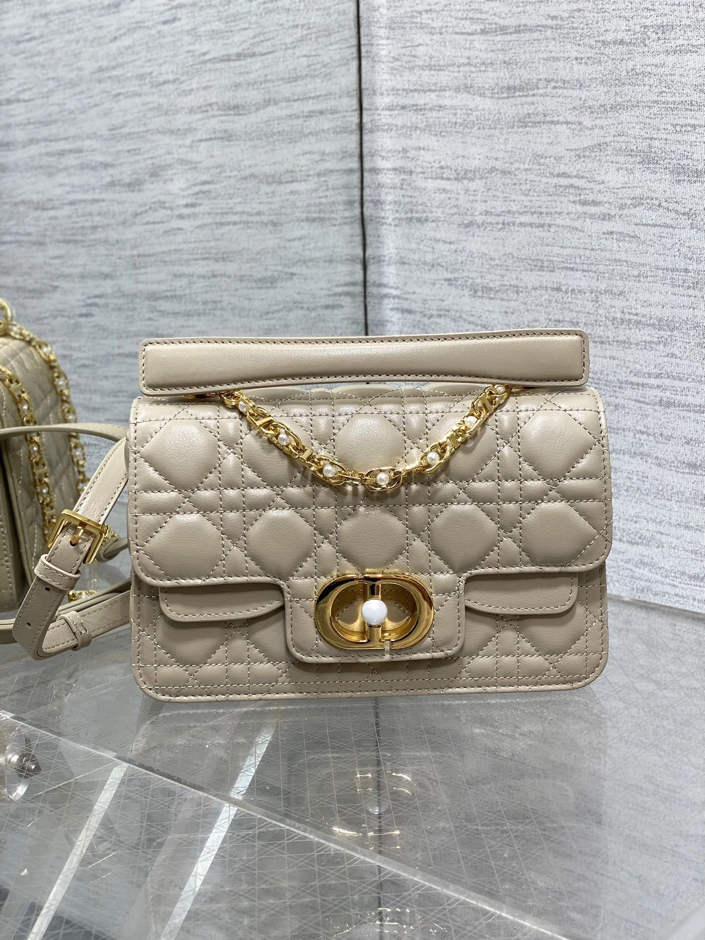 MOMO--- M9271UBHI-M51U Jolie cowhide item:D-B109D0634
