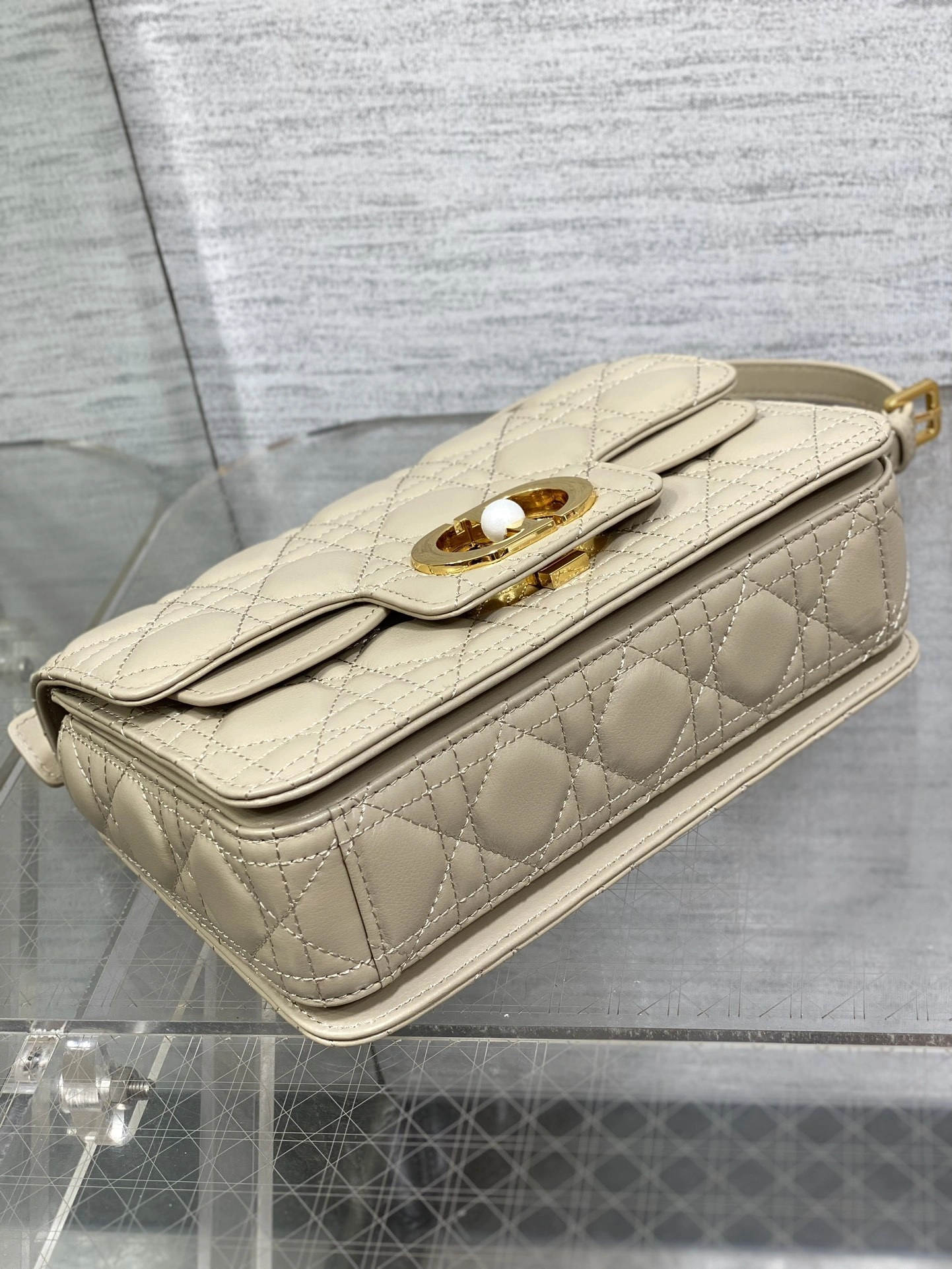 MOMO--- M9271UBHI-M51U Jolie cowhide item:D-B109D0634