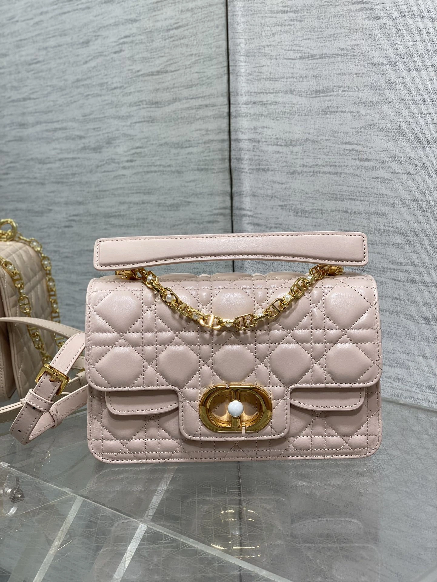 MOMO--- M9272UBHI-M413 Jolie cowhide item:D-B109D0636