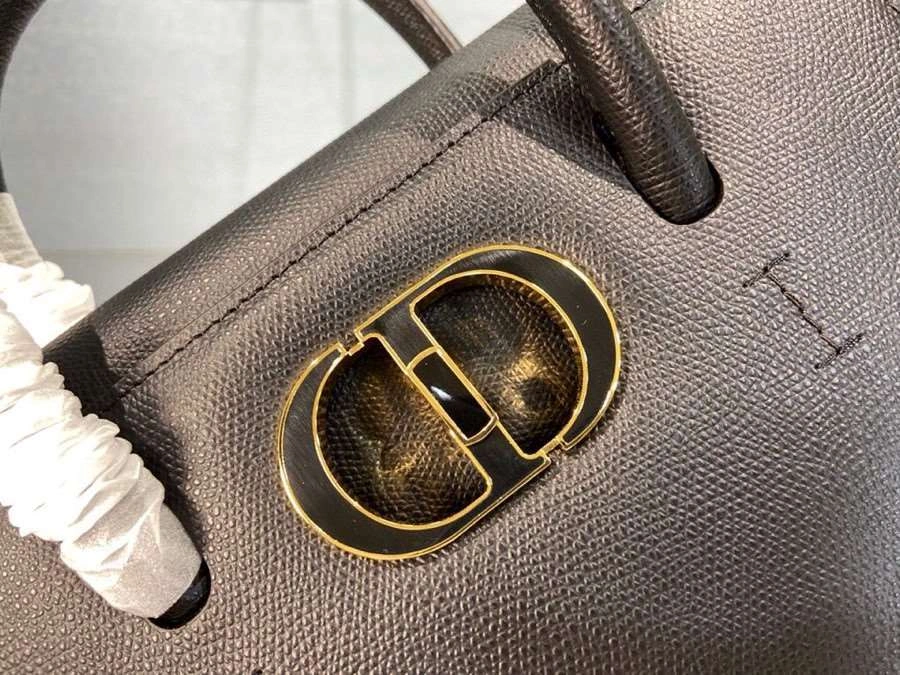 *MOMO--- M9306UBAE-M900 cowhide item : A-B226H0550L