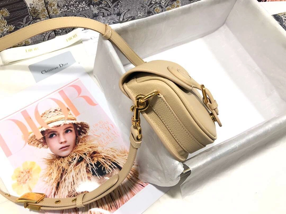 MOMO--- M9317 Bobby 2 colour item :063B00E2019-2
