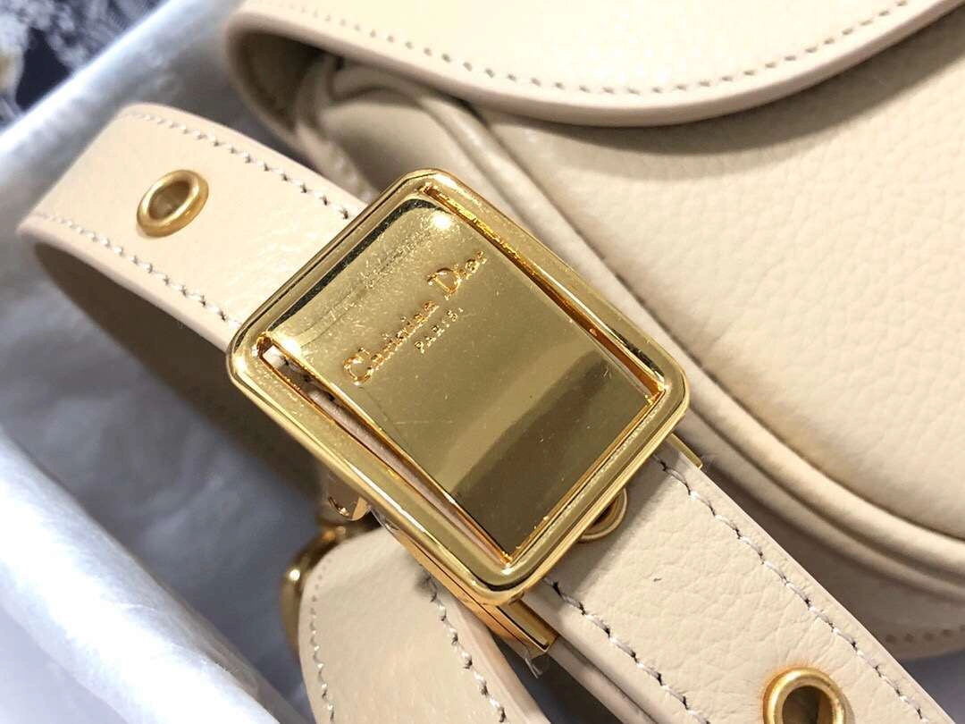 MOMO--- M9317 Bobby 2 colour item :063B00E2019-2