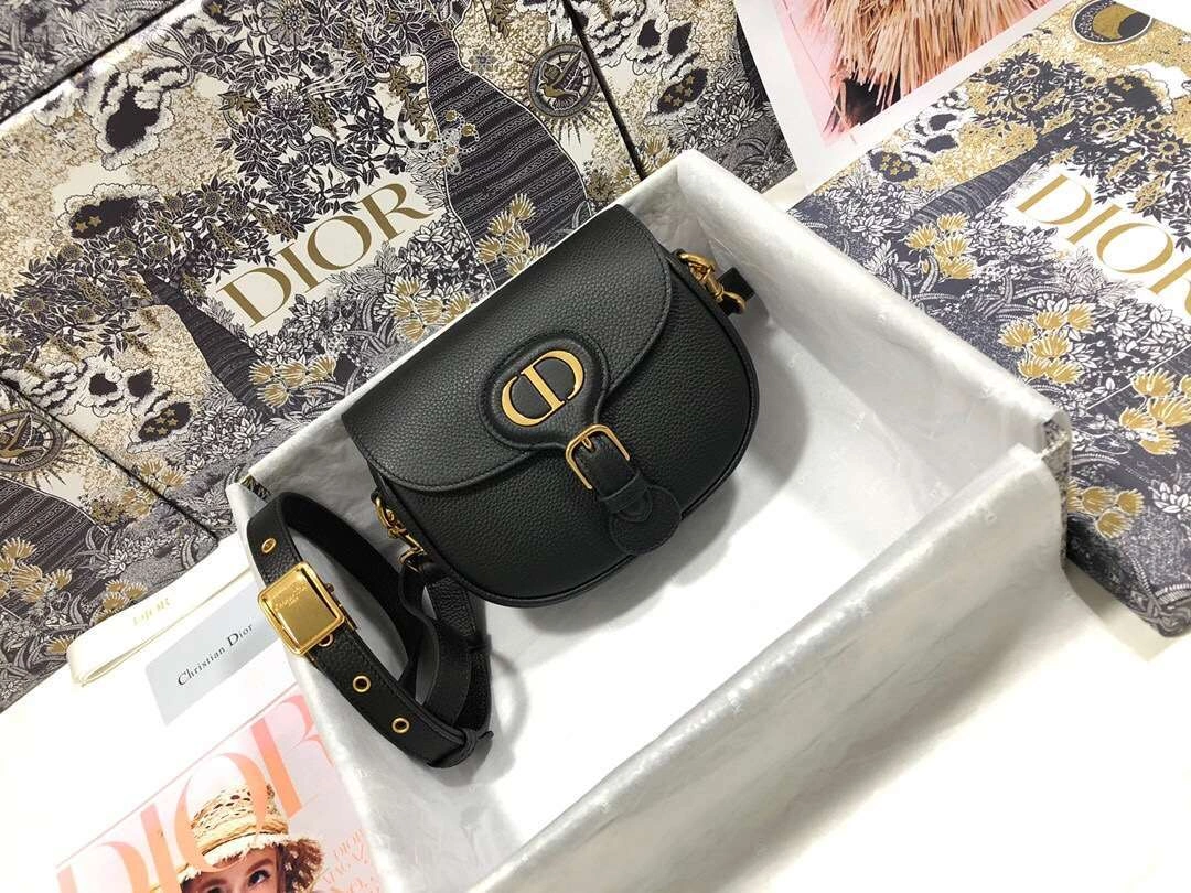 MOMO--- M9317 Bobby 2 colour item :063B00E2019-2