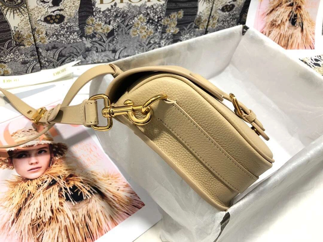 MOMO--- M9319 Bobby 2 colour item :063B00E2020-2