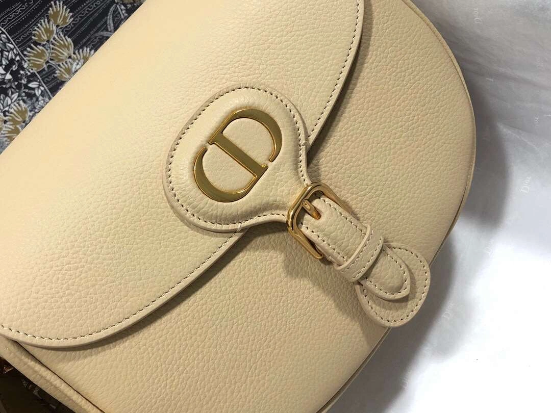 MOMO--- M9319 Bobby 2 colour item :063B00E2020-2
