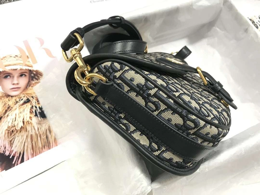 *MOMO--- M9319 bobby item : A-B063H0420