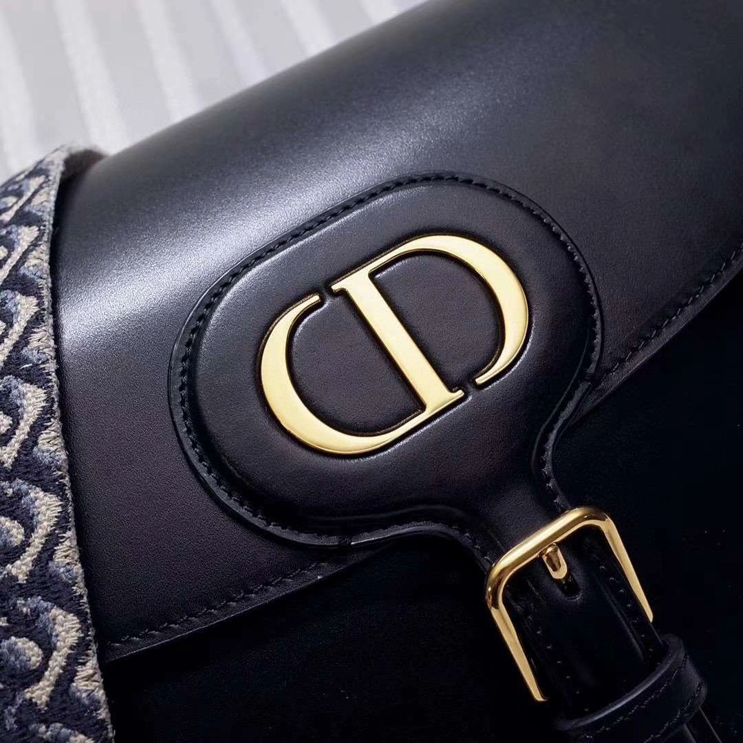 *MOMO--- M9320UMOB-M911 cowhide item : A-B00H0646L