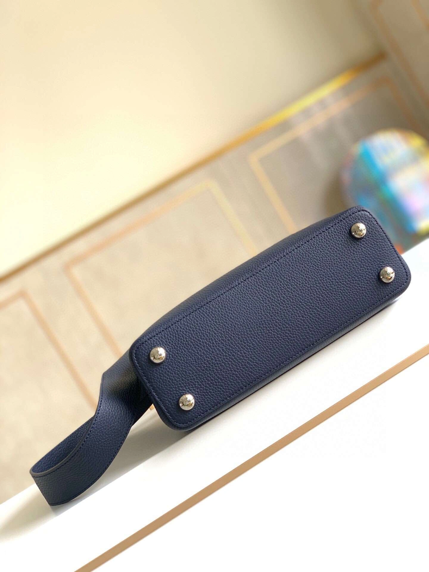 *MOMO--- M94517 item : A-B00H0237