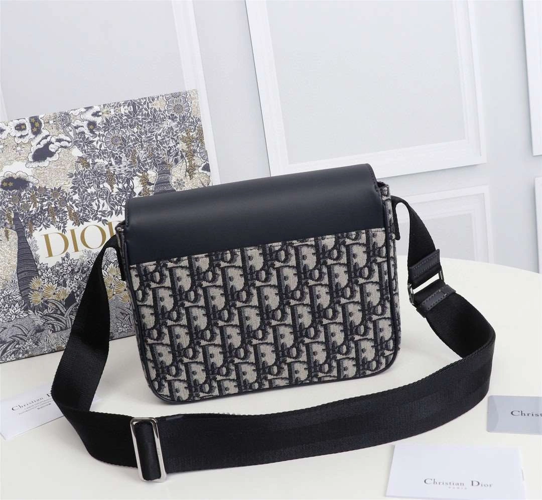 *MOMO--- M9994PTVY_M928 Oblique item : A-B00H0619L