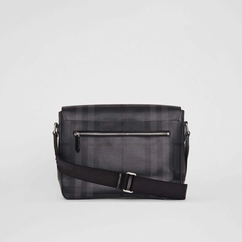 *MOMO----Multiple colors ， London item : 278B47A0257-3