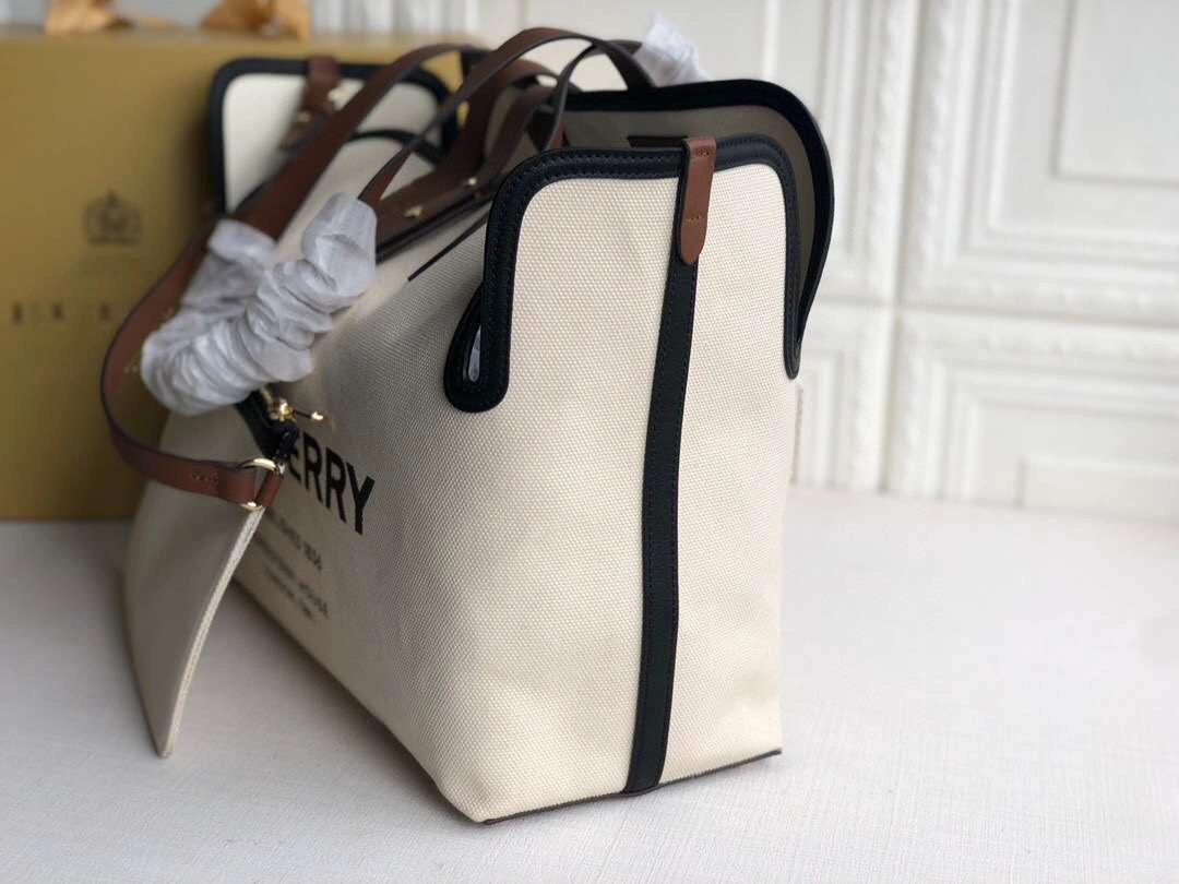 *MOMO----Multiple colors CALF SKIN Canvas，item : 278B57A0253-2