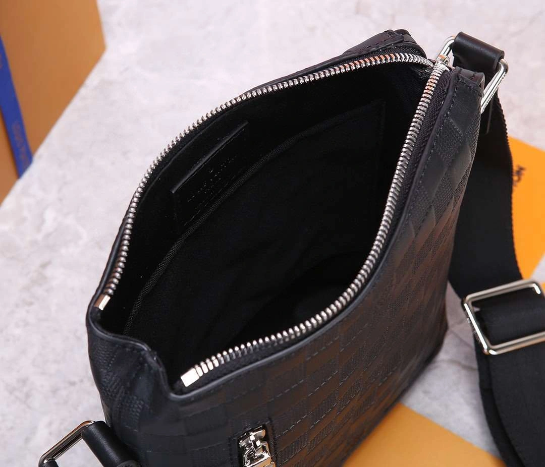 *MOMO--- N40122 cowhide item : A-B202G3010