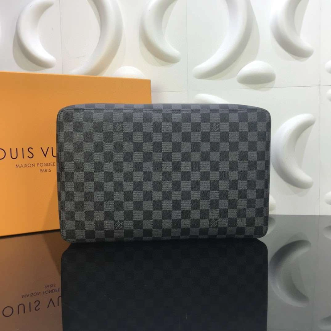 *MOMO--- N40185 cowhide item : A-B00G3129