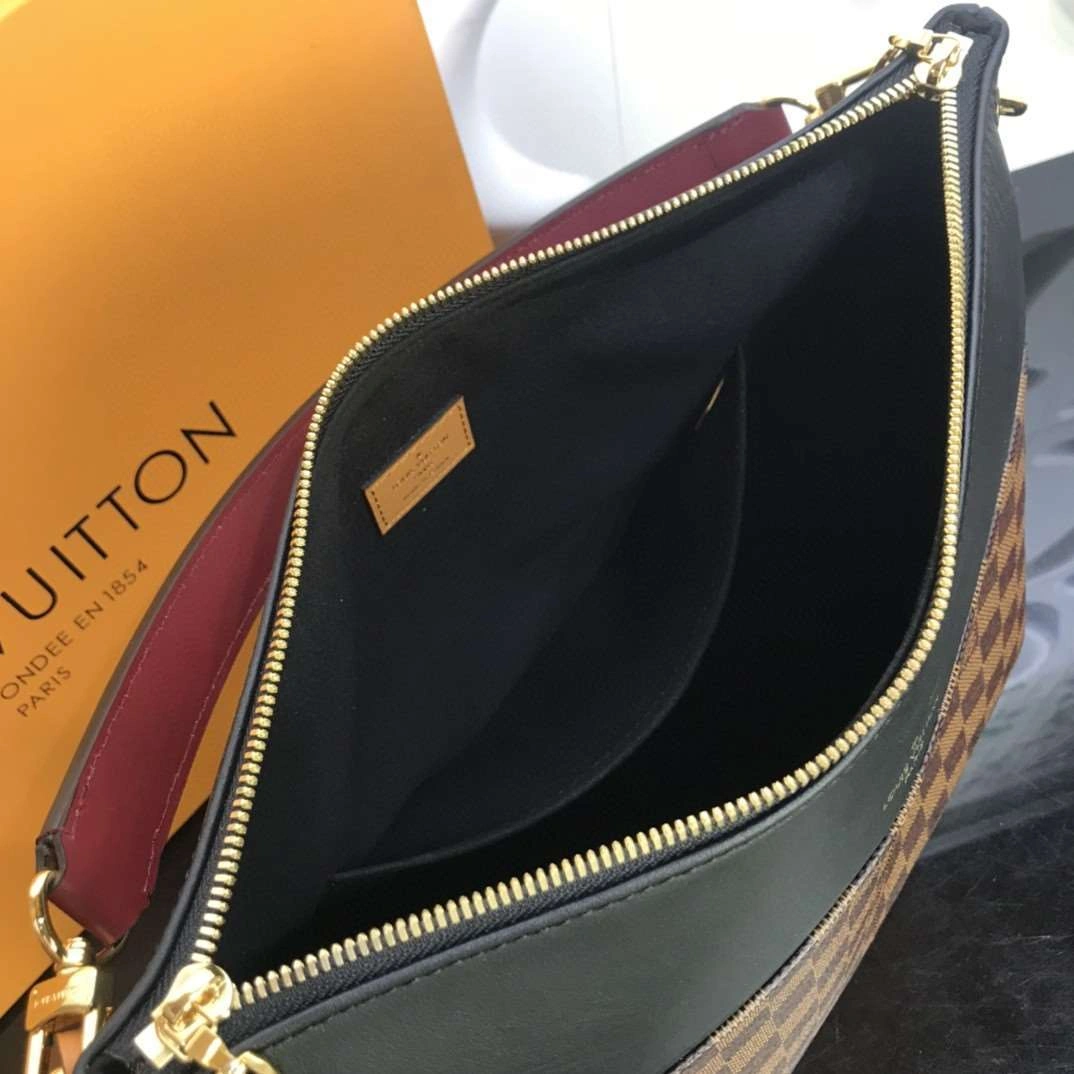 *MOMO--- N40369 Calfskin item : A-B00G3027