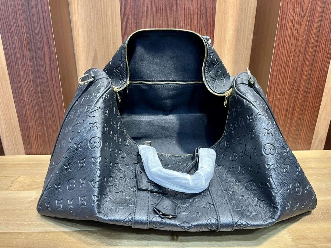 *MOMO--- N41416 cowhide item : A-B00G2861