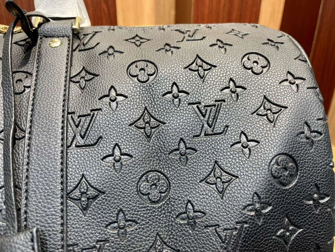 *MOMO--- N41416 cowhide item : A-B00G2861