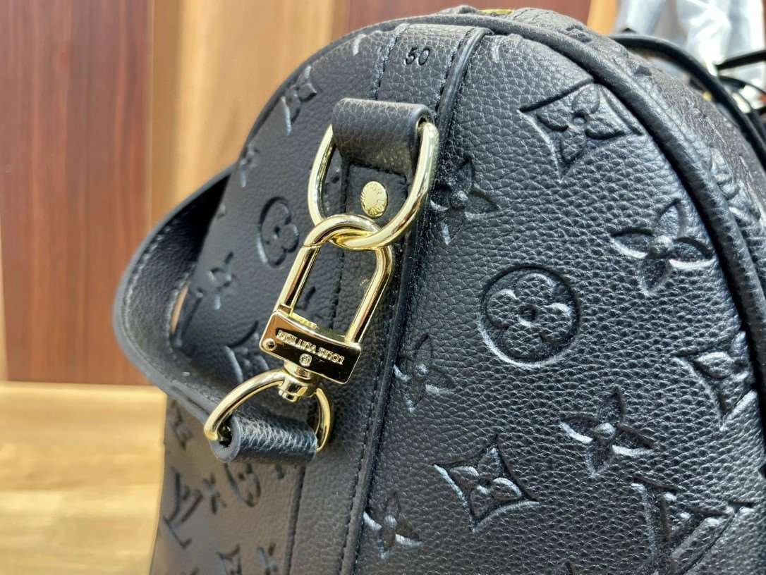 *MOMO--- N41416 cowhide item : A-B00G2861